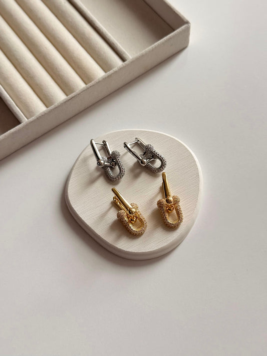 Dövme Dokulu Çift Halka Sarkıt Küpe | GOÉZ