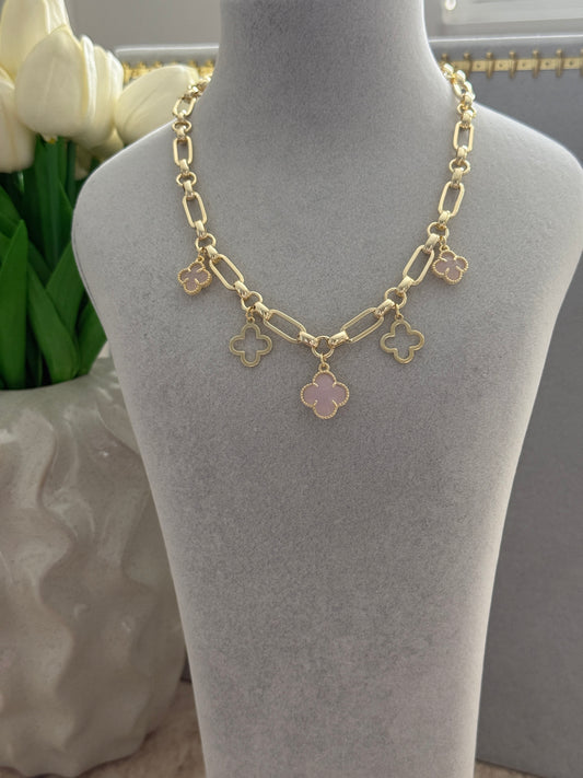 Yonca Charm'lı Altın Zincir Kolye | GOÉZ