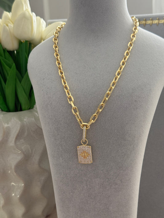 Zirkon Kare Plaka Sarkıt Kolye | GOÉZ