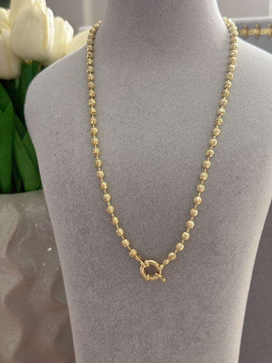 Desenli Top Boncuk Deniz Tokası Kolye | GOÉZ